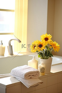 浴室梳妆台水槽一侧的鲜花和毛巾