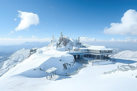 冬天的滑雪背景图片_它看起来像一个俯瞰山的滑雪小屋