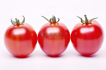 小红书主图背景图片_ginjanni 的红番茄与白色背景隔离
