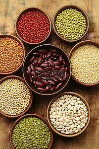 南美背景图片_来自南美的不同碗中的九种不同的豆子，色彩缤纷的食物