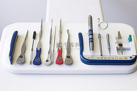 打扫的人背景图片_牙科设备的四种工具