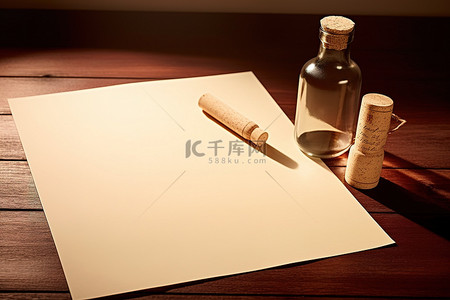 软木塞背景图片_软木塞和一张木桌，里面装满了带软木塞或瓶子的空白纸