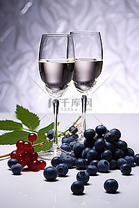 樱桃蓝莓背景图片_几杯酒和蓝莓
