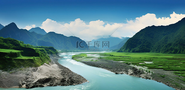 小舞照片背景图片_流经山脉的河流的照片