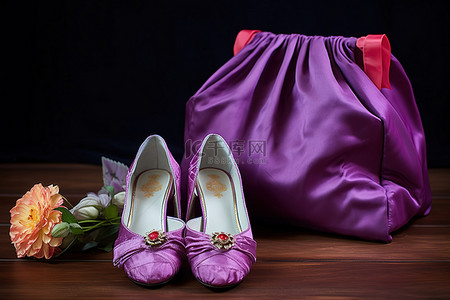 鞋包背景图片_紫色鞋包玫瑰花