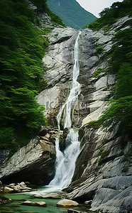 流淌水背景图片_沿着岩石山坡流淌的绿色瀑布