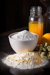 面粉面粉背景图片_一个旧罐子，里面装有面粉油和橙色饮料的混合物