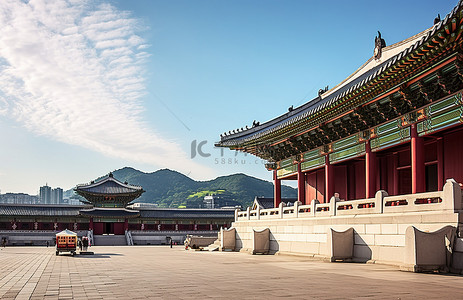传统山背景图片_靠近山的韩国传统城市