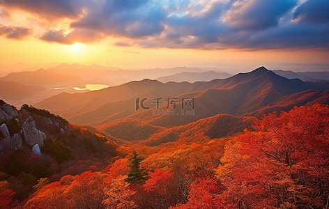 秋日枫叶背景图片_光州生台山口美丽的秋日天空