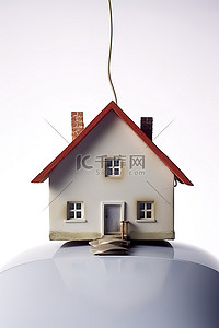 白色背景图片上的房子和老鼠高级免版税代码 679397905