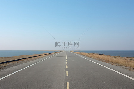 高路背景图片_中国沿海的漫漫长路