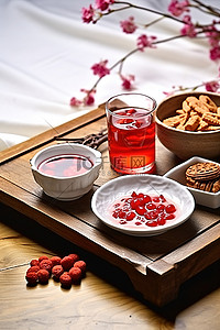 小吃中国背景图片_一盘水，里面有中国阿育吠陀保健食品和红酒