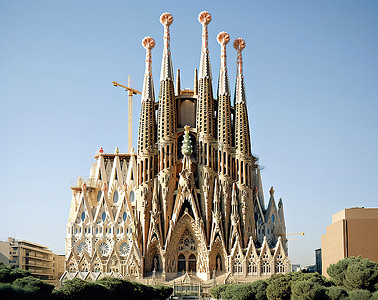 西班牙风背景图片_巴塞罗那圣家族教堂