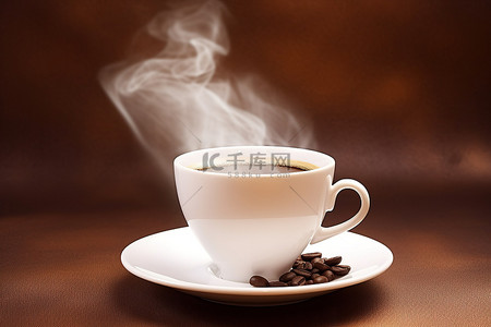 咖啡原料背景图片_棕色背景中的一杯热气腾腾的咖啡