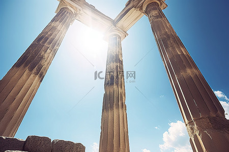 枣庄地标背景图片_古希腊的柱子之一
