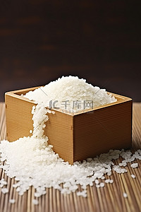 盒子里的新鲜白米