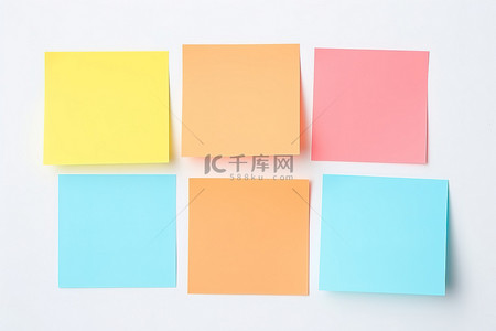 六张彩色记事本排列成正方形