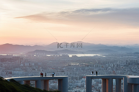 日落时从景福宫山欣赏首尔市全景