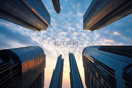 阿拉伯联合酋长国迪拜湾区的五座摩天大楼