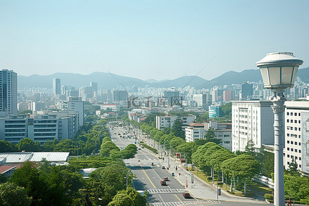 大视野背景图片_首尔市中心和背景山脉的大视野