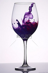 杯中水背景图片_酒杯中的紫色熔岩
