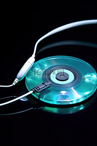 耳机放在 CD 光盘上