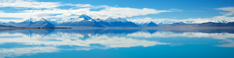 人冷的背景图片_美丽的蓝色湖泊，美丽的风景