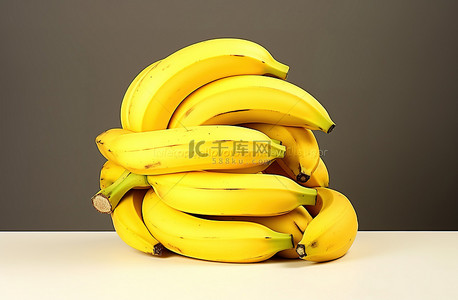 水果黄色背景图片_一堆黄色香蕉