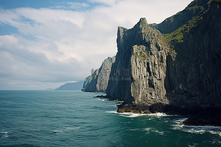 悬崖背景图片_海景 落基山脉和悬崖 悬崖海景景观 海景 悬崖风光