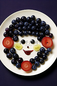 瓜背景图片_一盘水果和一个瓜，像一个小黑娃娃，里面有樱桃和香蕉