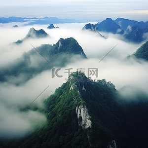 中国黄背景图片_黄碧马月山在多云天气中国