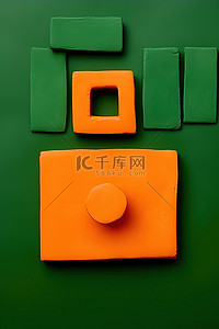 绿色e背景图片_e 位于绿色和橙色正方形的中间，该正方形的形状与其他正方形不同