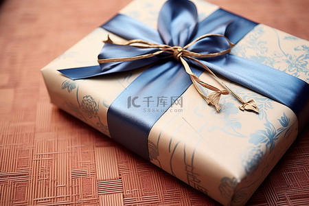 中秋礼物背景图片_用纸和丝带包裹的礼物