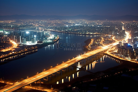 上贤江和桥梁的夜景