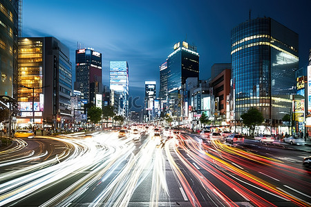 拍摄街道背景图片_长时间曝光延时拍摄的市中心街道交通场景