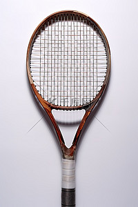 维尔利特背景图片_一个木制网球拍，上面写着“胜利者”一词