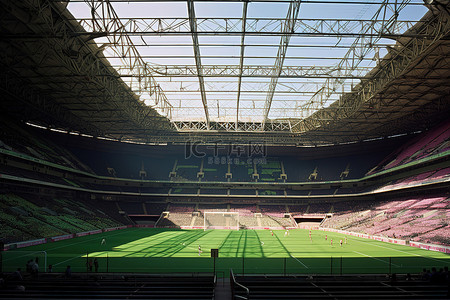 意大利足球背景图片_一个大型体育场，背景是一个足球场