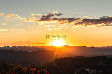 韩国留学背景图片_太阳正在落山