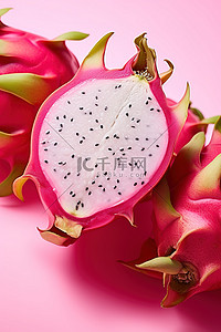 火龙果果园背景图片_粉红色背景中的火龙果