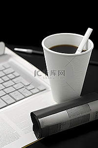 公司插页背景图片_电脑 bc 桌面纸杯和笔