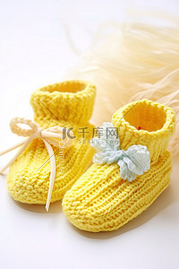 为宝宝准备的黄色婴儿靴