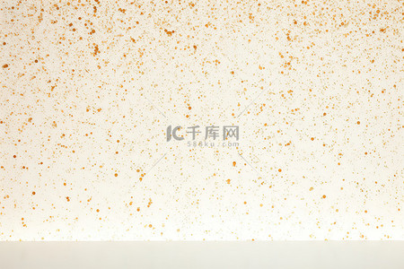 白色斑点壁纸 10 x 15 英尺