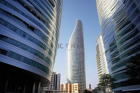 高大上城市建筑背景图片_街道上几座高大的现代建筑的景色