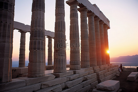 日落时的古希腊神庙