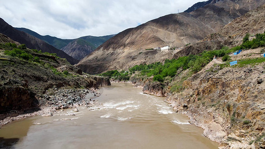 航拍中国澜沧江大峡谷地质地貌