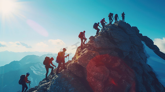 登山摄影照片_团队协作登山摄影图2