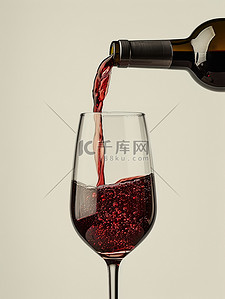 葡萄酒倒进红酒杯子背景图