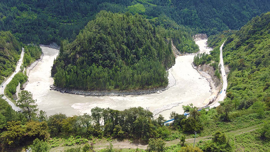 山川大河摄影照片_航拍中国帕隆藏布江第一湾