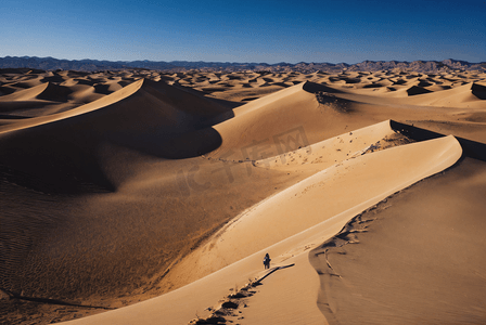 白天沙漠航拍摄影图0
