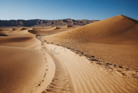 白天沙漠航拍摄影图片1